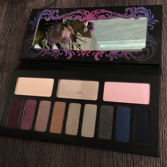 Kat Von D Crysalis Palette - Picture 4 of 7